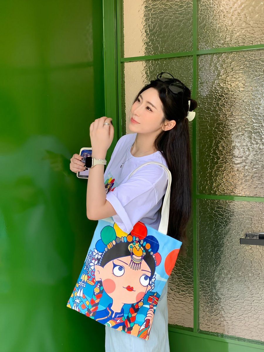 十三白鳍女子-青藏满印斜纹绒竖款托特包