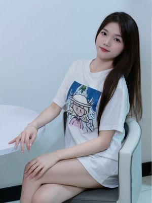 CHELSY#04白色纯棉T恤