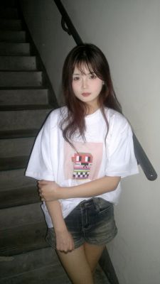 NOUNS#0345纯棉白色落肩直喷T恤