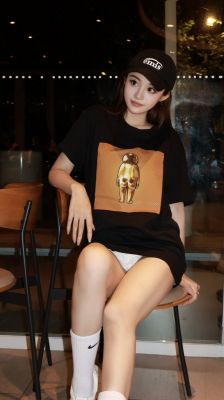 《Golden Butt》黑色纯棉T恤